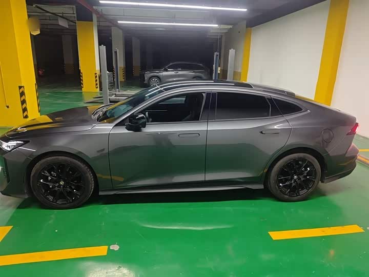 Changan UNI-V 2025 2025款 1.5T 500Bar尊贵型