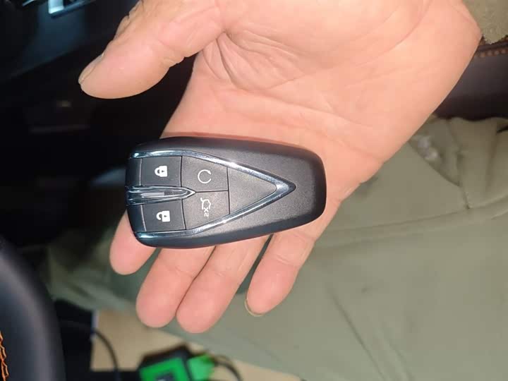 Changan UNI-V 2025 2025款 1.5T 500Bar尊贵型