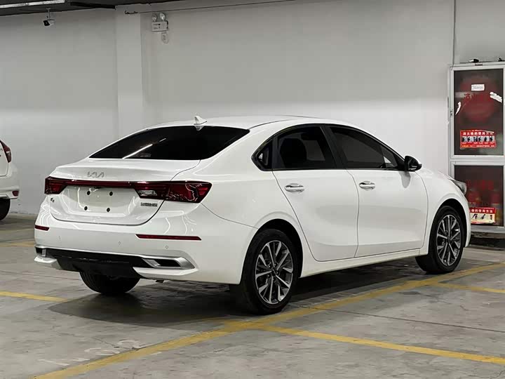 Kia K3 2021 2021款 改款 1.5L CVT时尚版