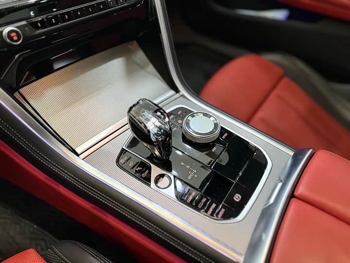 BMW 8 Series 2022 2022款 840i xDrive 四门轿跑车 M运动套装