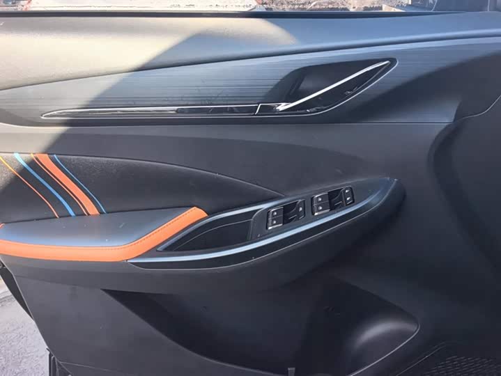 Changan Oshan X5 2022 2022款 运动版 1.5T DCT飓风音速