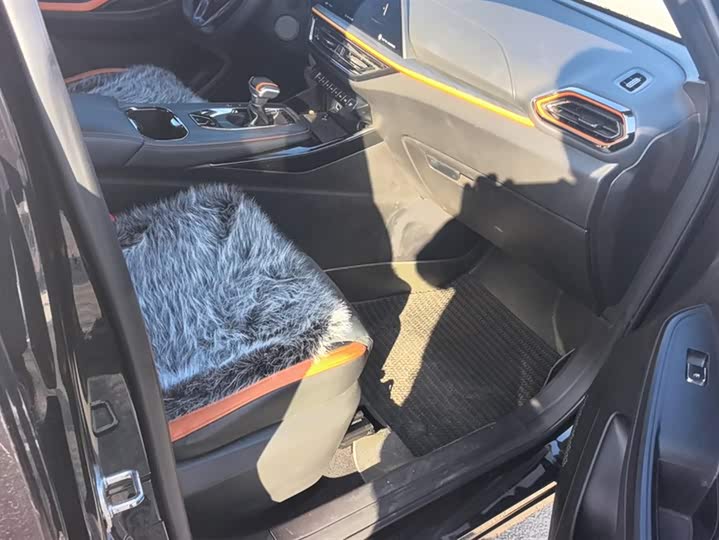 Changan Oshan X5 2022 2022款 运动版 1.5T DCT飓风音速