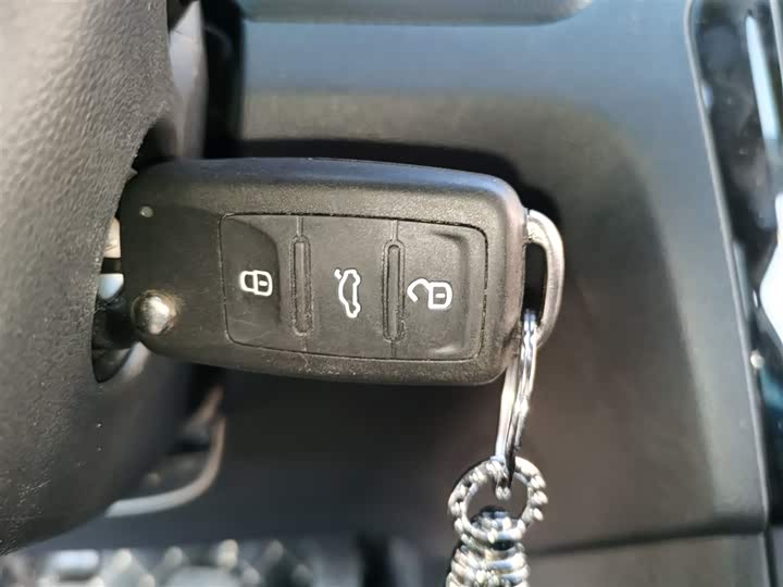 Jetta VA3 2025 2025款 1.5L 手动进取版