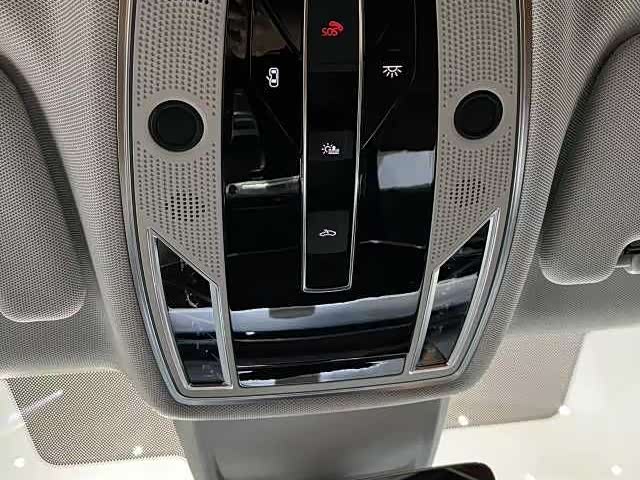 Audi A8 2024 2024款 A8L 50 TFSI quattro 臻选型