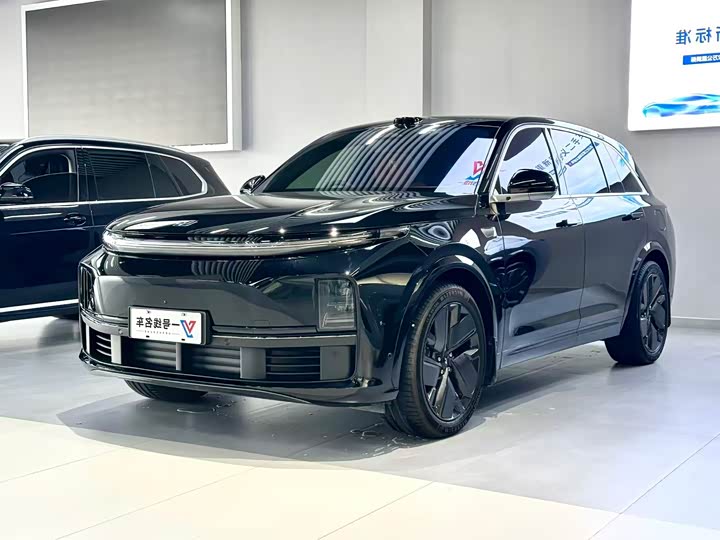2025 LiXiang L7