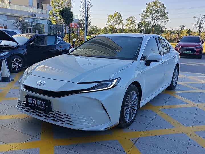 Toyota Camry 2024 2024款 双擎 2.0HGVP 豪华版