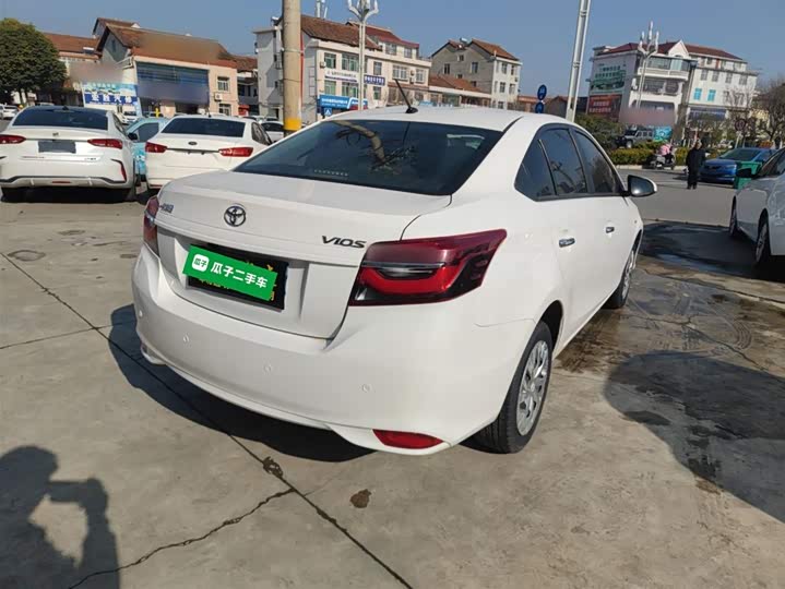 Toyota Vios 2022 2022款 1.5L 20周年纪念版