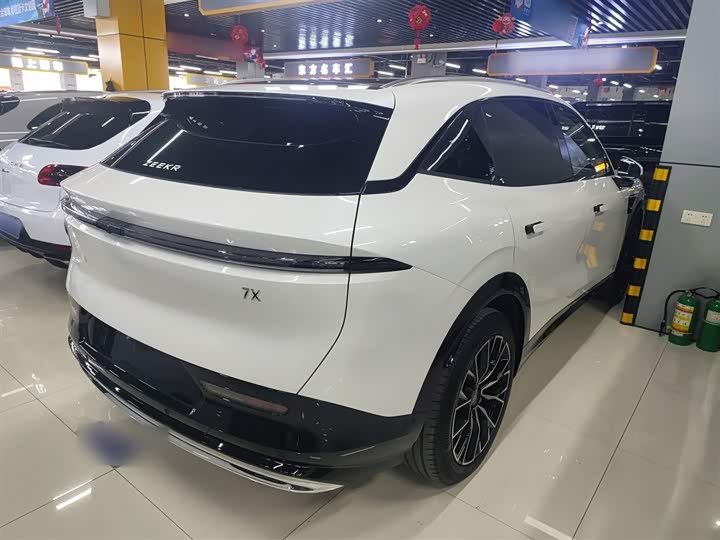 Zeekr 7X 2025 2025款 100kWh 长续航后驱智驾版