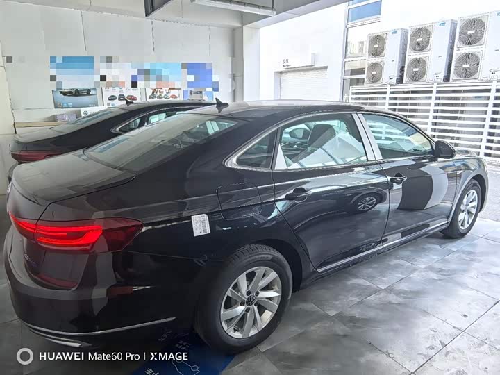 Volkswagen Passat Hybrid 2025 2025款 430PHEV 混动商务版