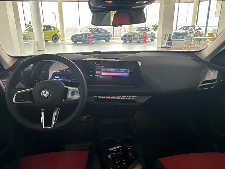 BMW 2 Series 2025 2025款 225L M运动曜夜套装