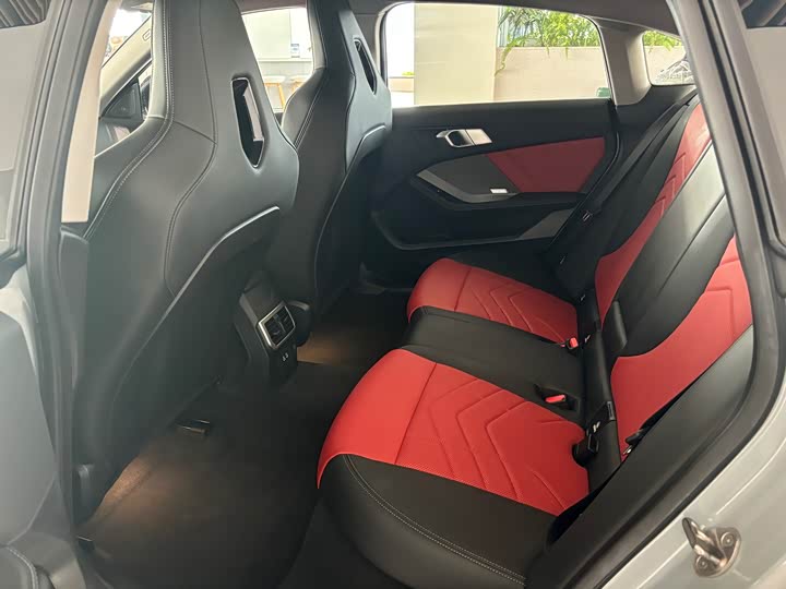 BMW 2 Series 2025 2025款 225L M运动曜夜套装