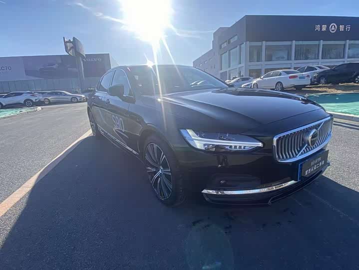 Volvo S90 2025 2025款 B5 智雅豪华版