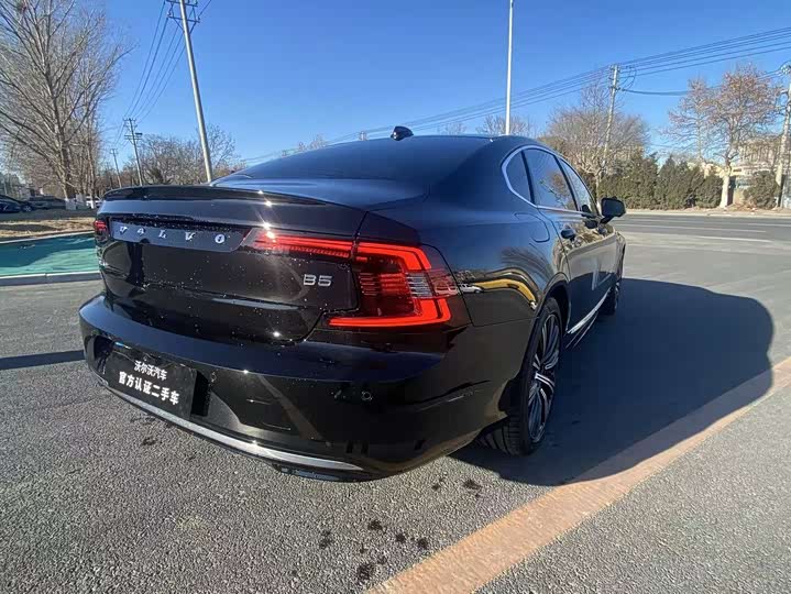 Volvo S90 2025 2025款 B5 智雅豪华版
