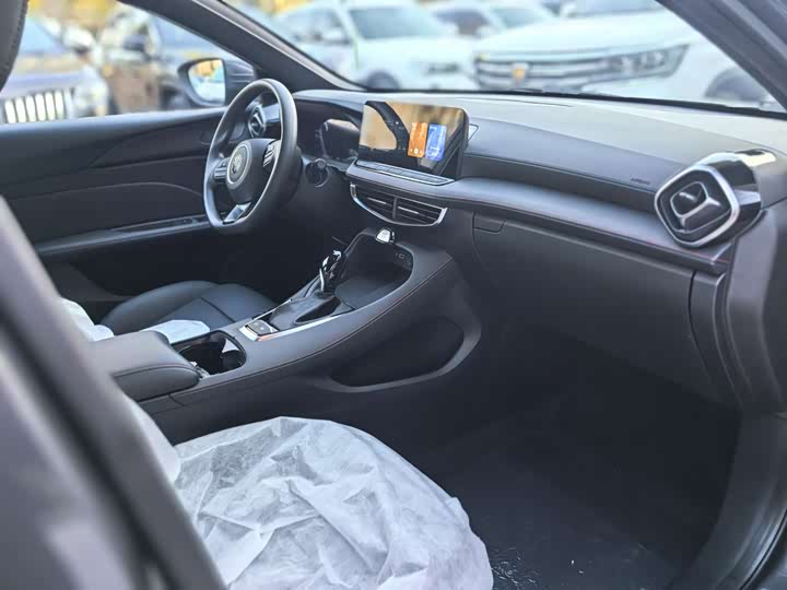 MG Motor 5 2025 2025款 180DVVT 全球抢先版