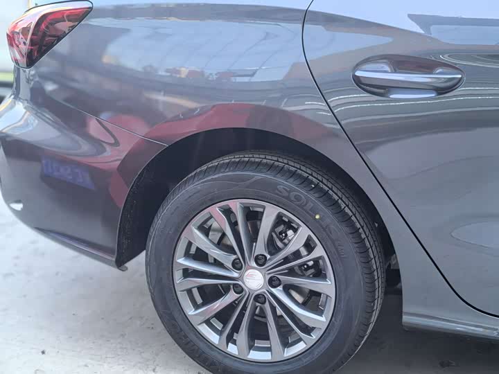 MG Motor 5 2025 2025款 180DVVT 全球抢先版