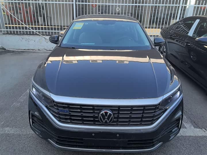 Volkswagen Passat Hybrid 2025 2025款 430PHEV 混动商务版