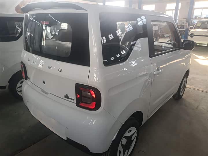 Geely Galaxy Panda Mini 2025 2025款 熊猫mini 210km 元气熊