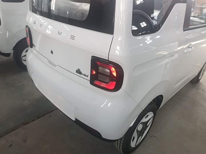 Geely Galaxy Panda Mini 2025 2025款 熊猫mini 210km 元气熊