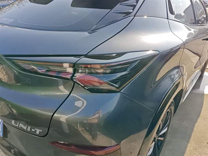 Changan UNI-T 2023 2023款 第二代 1.5T 尊享型