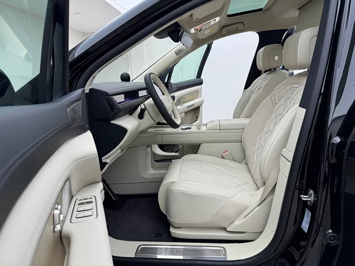 Nio ES8 2026 2026款 六座行政签名版