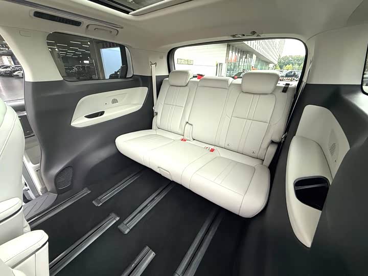 Maxus Mifa 9 2024 2024款 超混 长续航森林版 七座