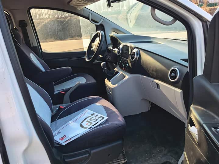 JAC Refine M3 2021 2021款 PLUS 1.8L 2座穿梭版