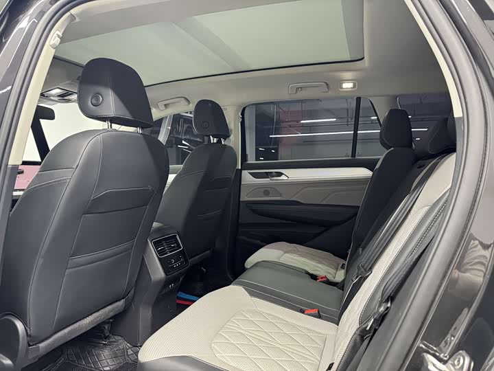 Volkswagen Tavendor 2024 2024款 改款 380TSI 四驱R-Line巡游 众享款