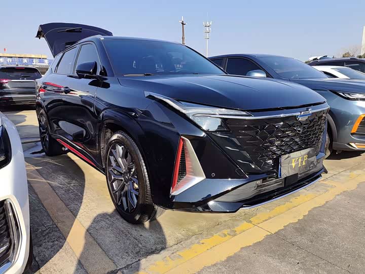 Changan Oshan Z6 2023 2023款 蓝鲸 1.5T DCT智享型