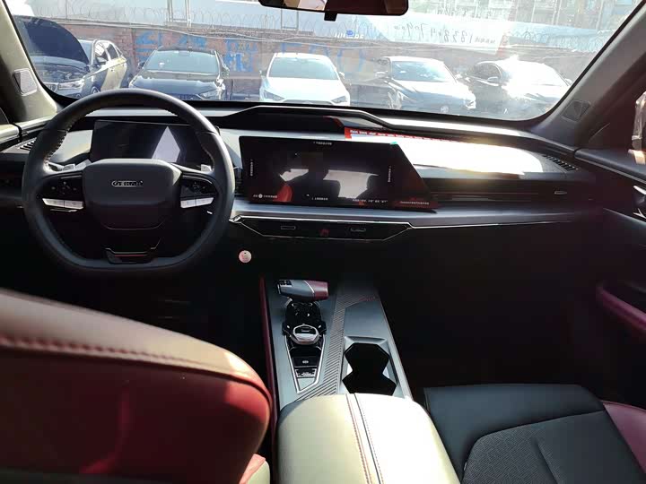 Changan Oshan Z6 2023 2023款 蓝鲸 1.5T DCT智享型