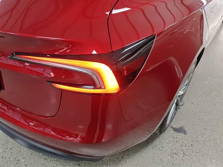 Tesla Model 3 2023 2023款 后轮驱动版