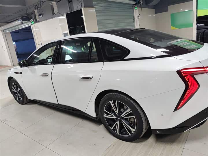 Hongqi EH7 2024 2024款 820 Pro荣耀版