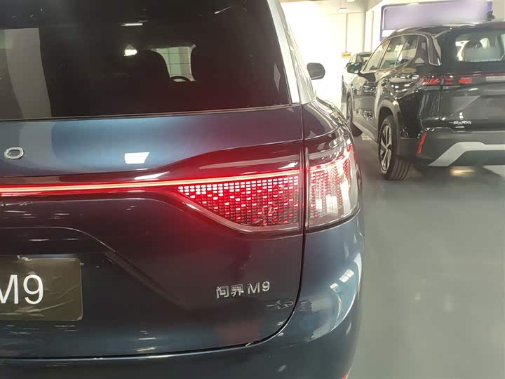 Aito M9 2025 2025款 增程 Max版 52kWh 5座版