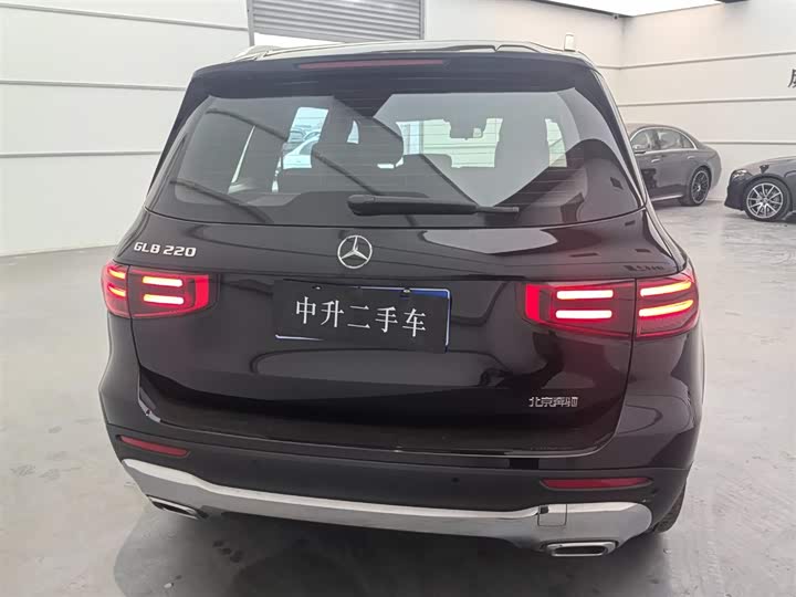 Mercedes-Benz GLB-Class 2025 2025款 GLB 220 动感型