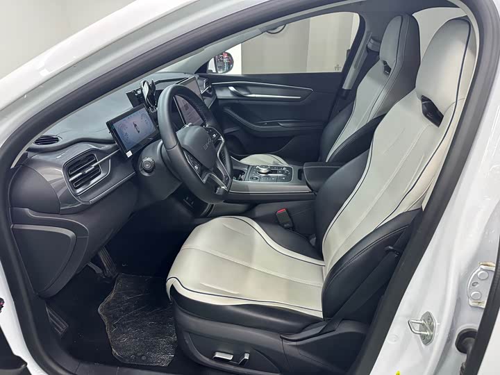 BYD Destroyer 05 2024 2024款 荣耀版 DM-i 120KM 旗舰型