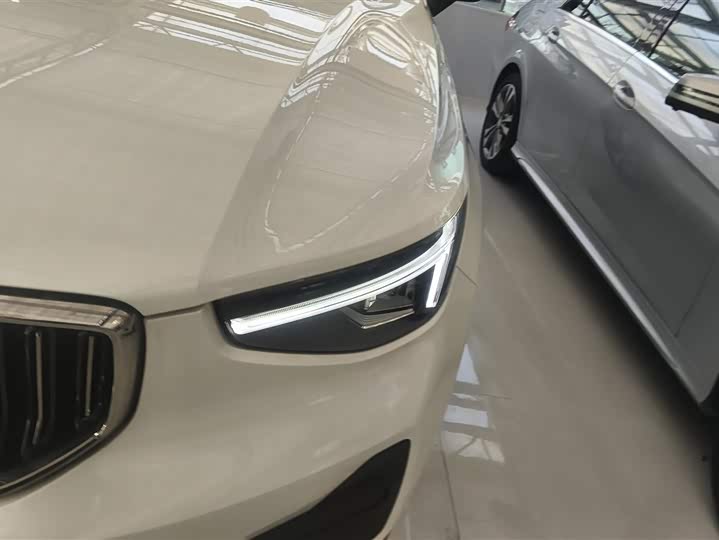 Volvo XC40 2024 2024款 B3 智远豪华版