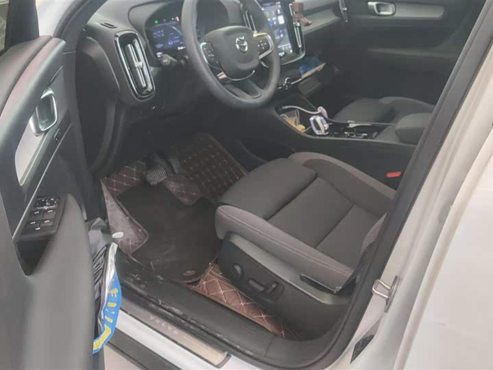 Volvo XC40 2024 2024款 B3 智远豪华版