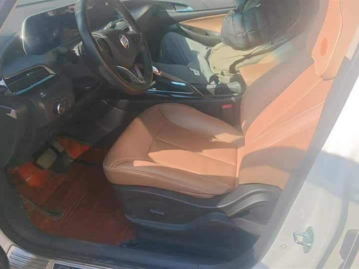 Buick GL6 2021 2021款 323T 轻混动互联豪华型