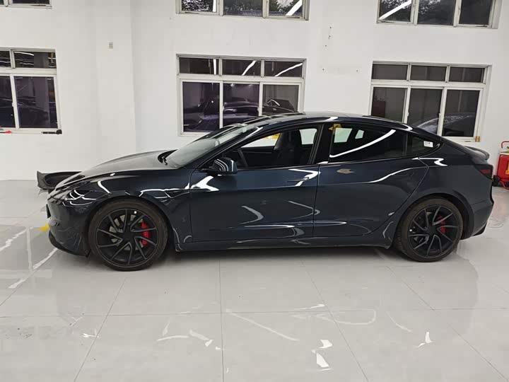 Tesla Model 3 2024 2024款 高性能全轮驱动版