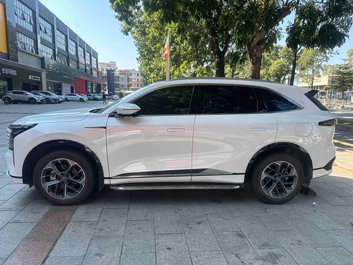 Changan CS75 Plus 2025 2025款 第四代 1.5T 新蓝鲸 智慧尊享型