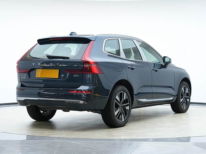 Volvo XC60 2026 2026款 B5 四驱智远豪华版