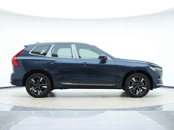 Volvo XC60 2026 2026款 B5 四驱智远豪华版