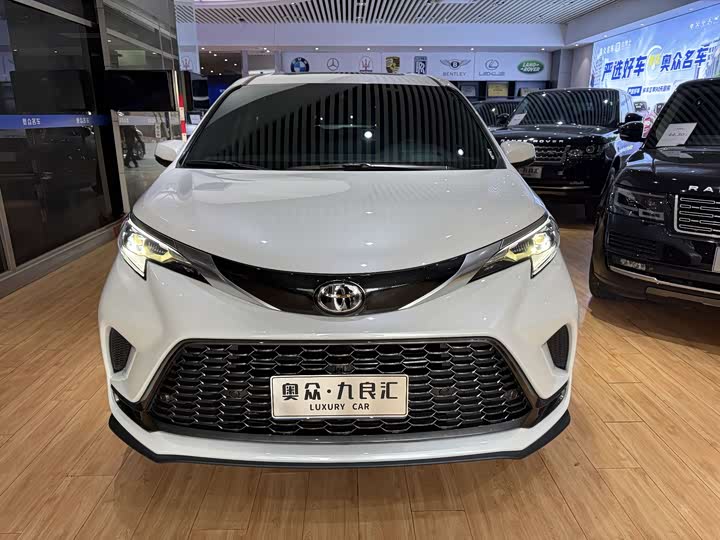 Toyota Granvia 2024 2024款 2.5L混动 尊贵PLUS四驱版