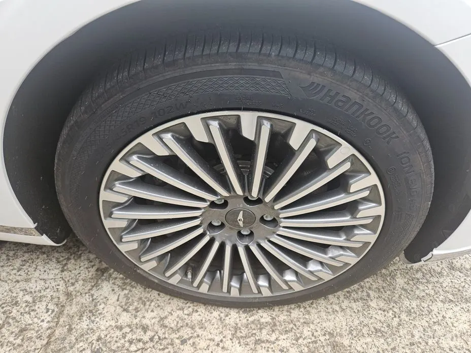 Genesis G80 2021 e-AWD