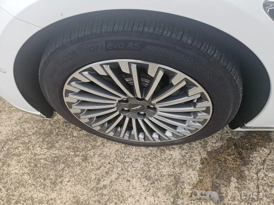 Genesis G80 2021 e-AWD