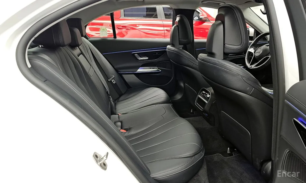 Mercedes-Benz E-Class 2024 E220d 4MATIC Exclusive