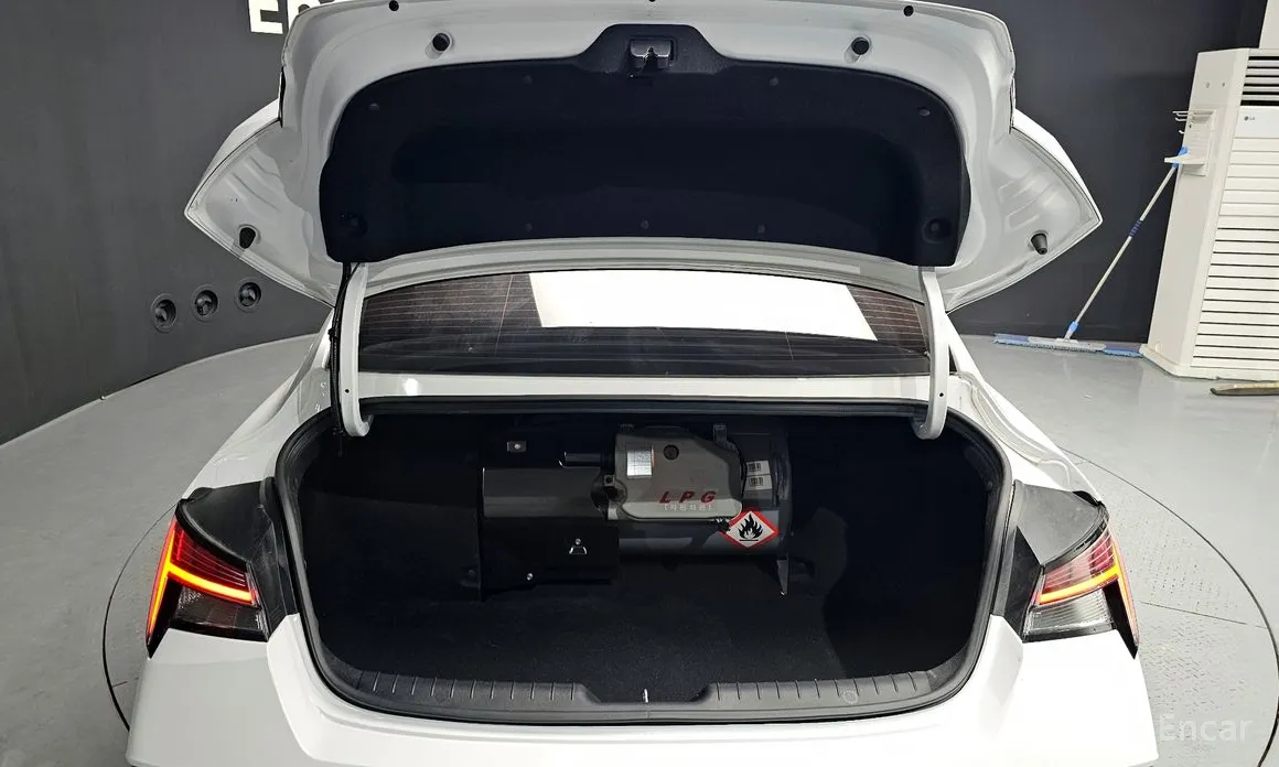 Hyundai Avante 2023 1.6 LPi