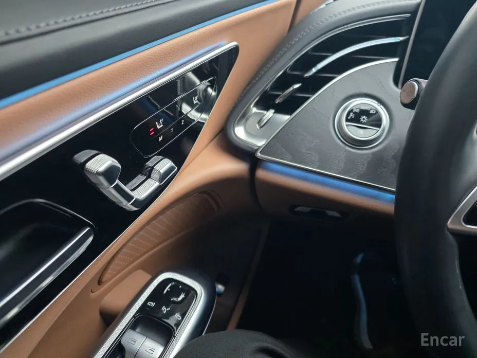 Mercedes-Benz E-Class 2024 E220d 4MATIC Exclusive