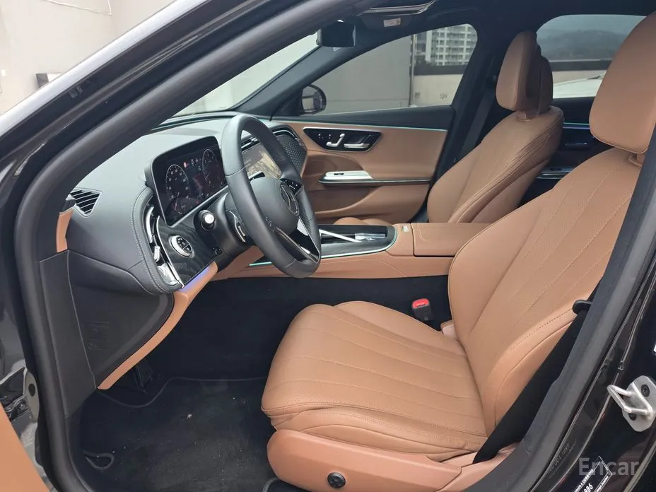Mercedes-Benz E-Class 2024 E220d 4MATIC Exclusive