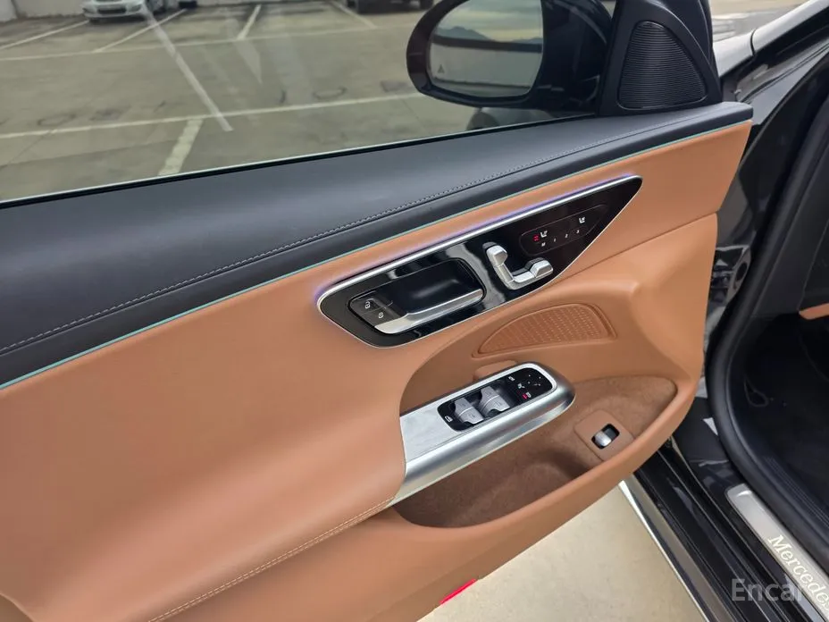 Mercedes-Benz E-Class 2024 E220d 4MATIC Exclusive