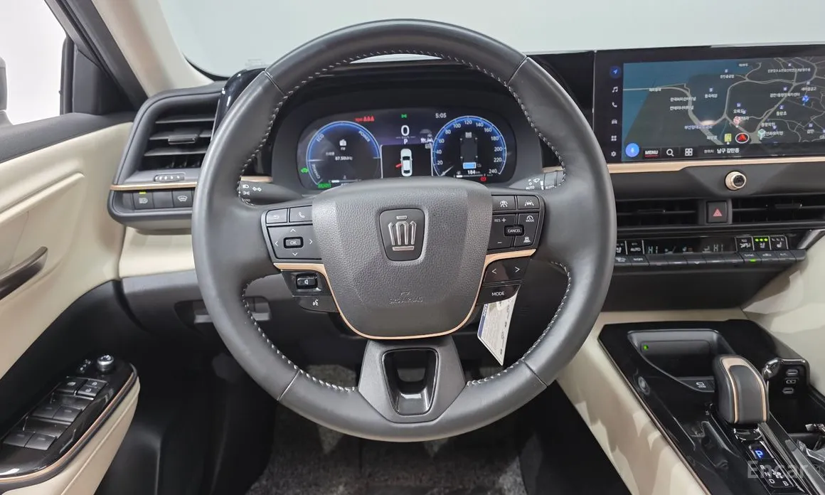 Toyota Crown 2023 2.5 4WD Hybrid